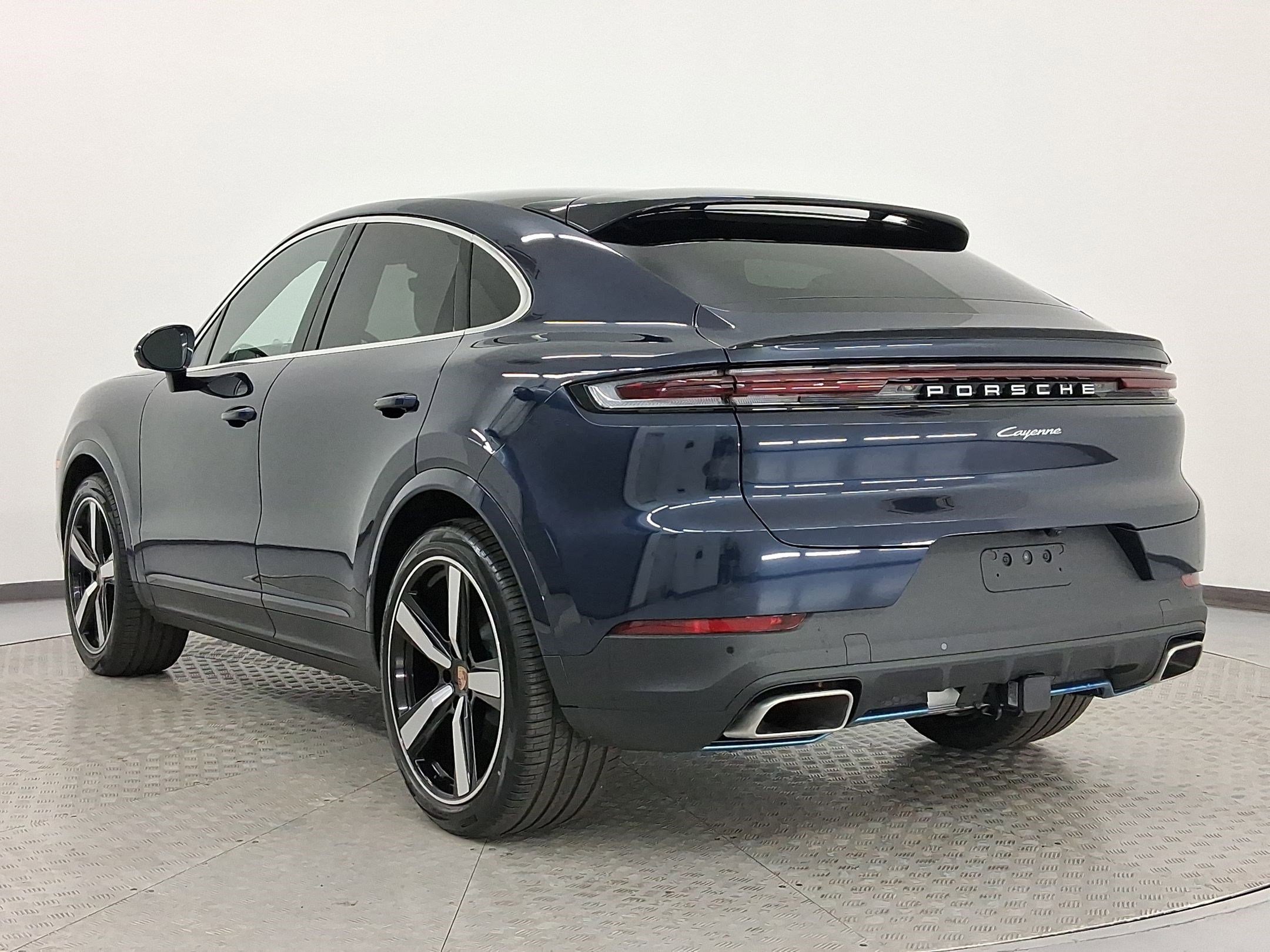 New 2026 Porsche Cayenne Coupe AWD/4WD image 3