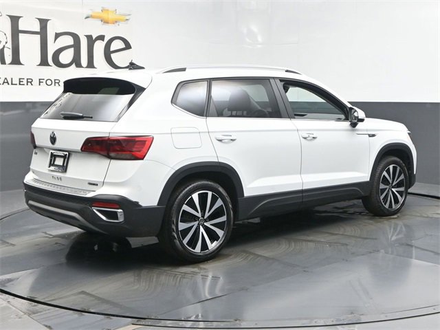Used 2023 Volkswagen Taos SE w/ Panoramic Sunroof Package image 50