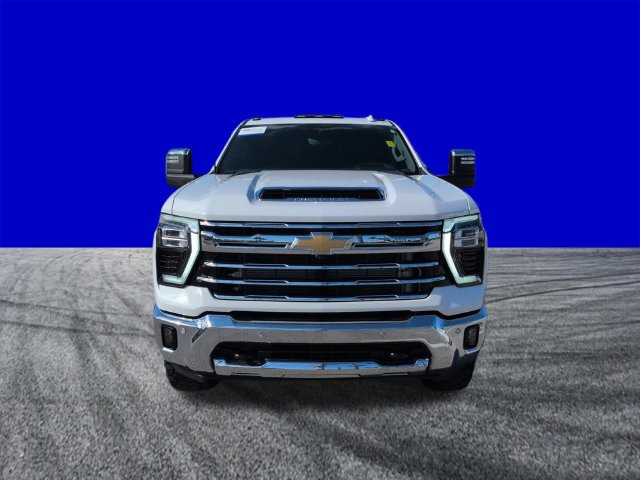 Used 2025 Chevrolet Silverado 3500 LTZ w/ LTZ Plus Package AWD/4WD image 9
