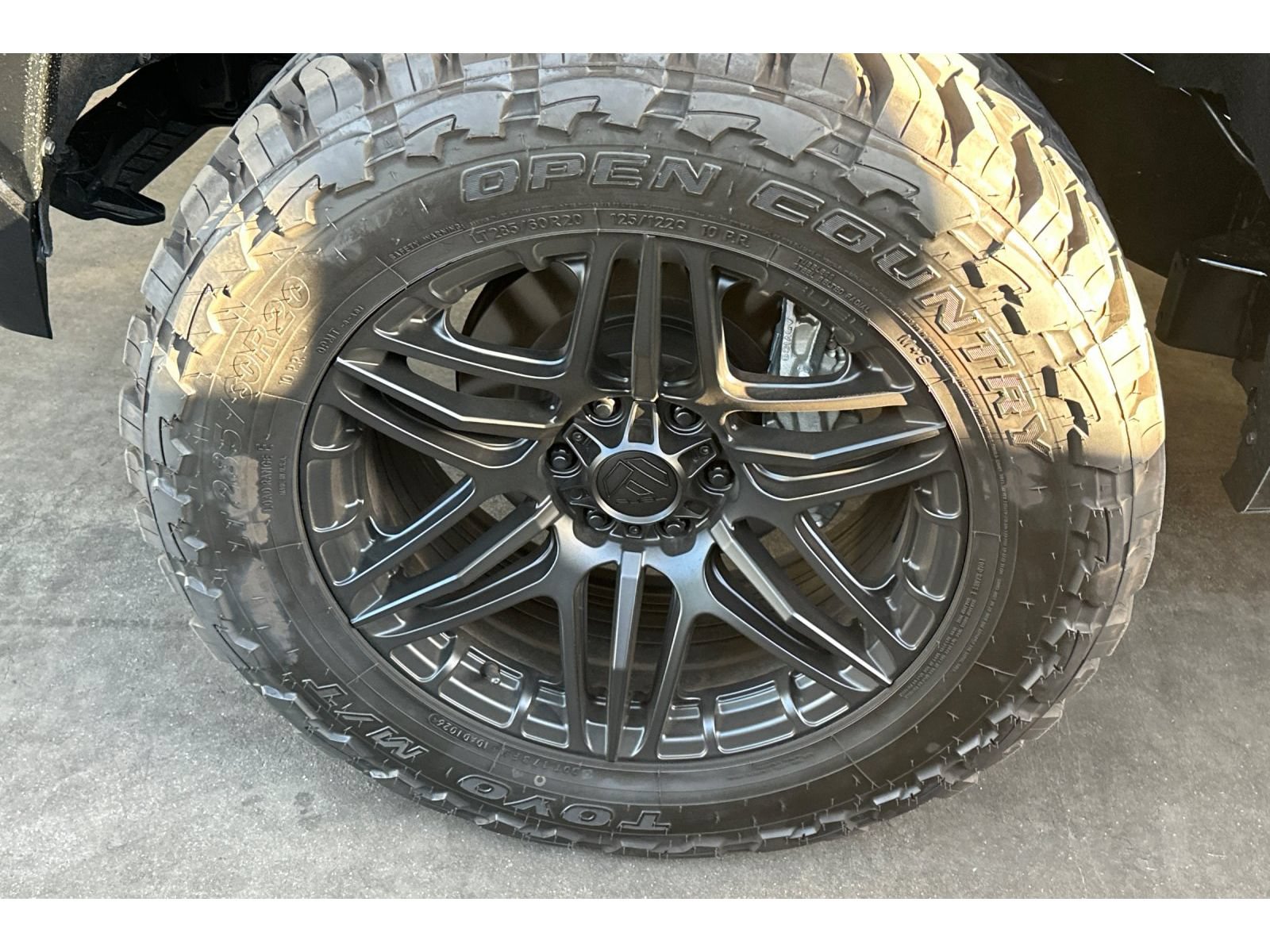 Used 2026 Toyota Tundra Platinum AWD/4WD image 4