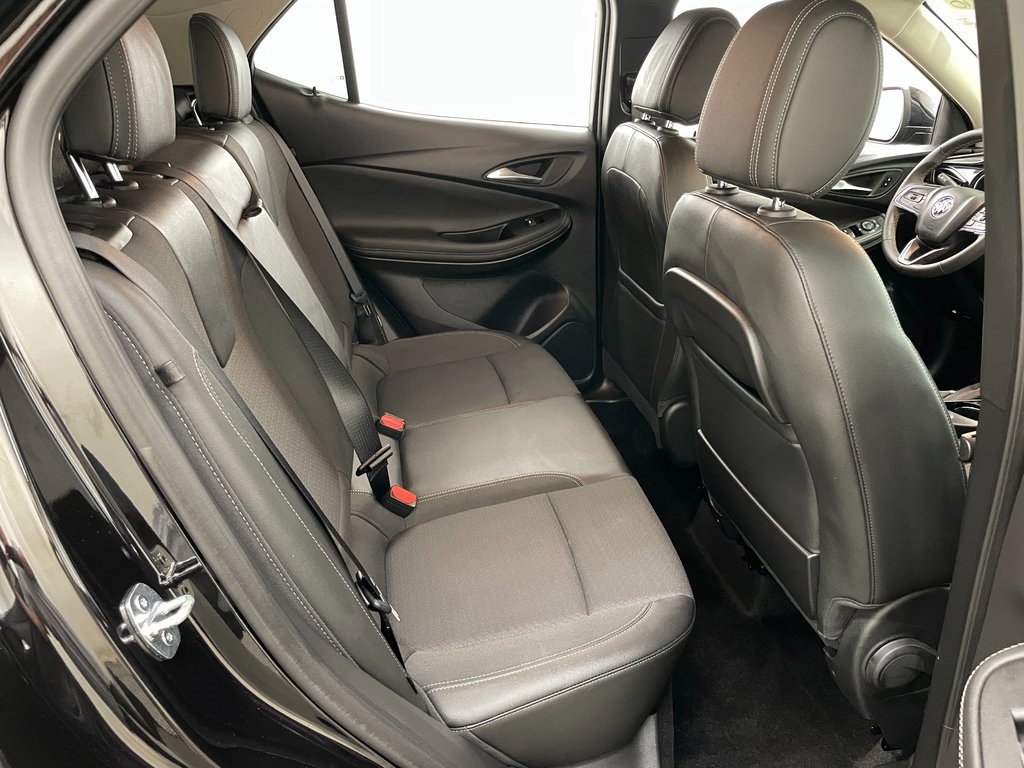 Used 2023 Buick Encore GX Select w/ Sport Touring Package image 40