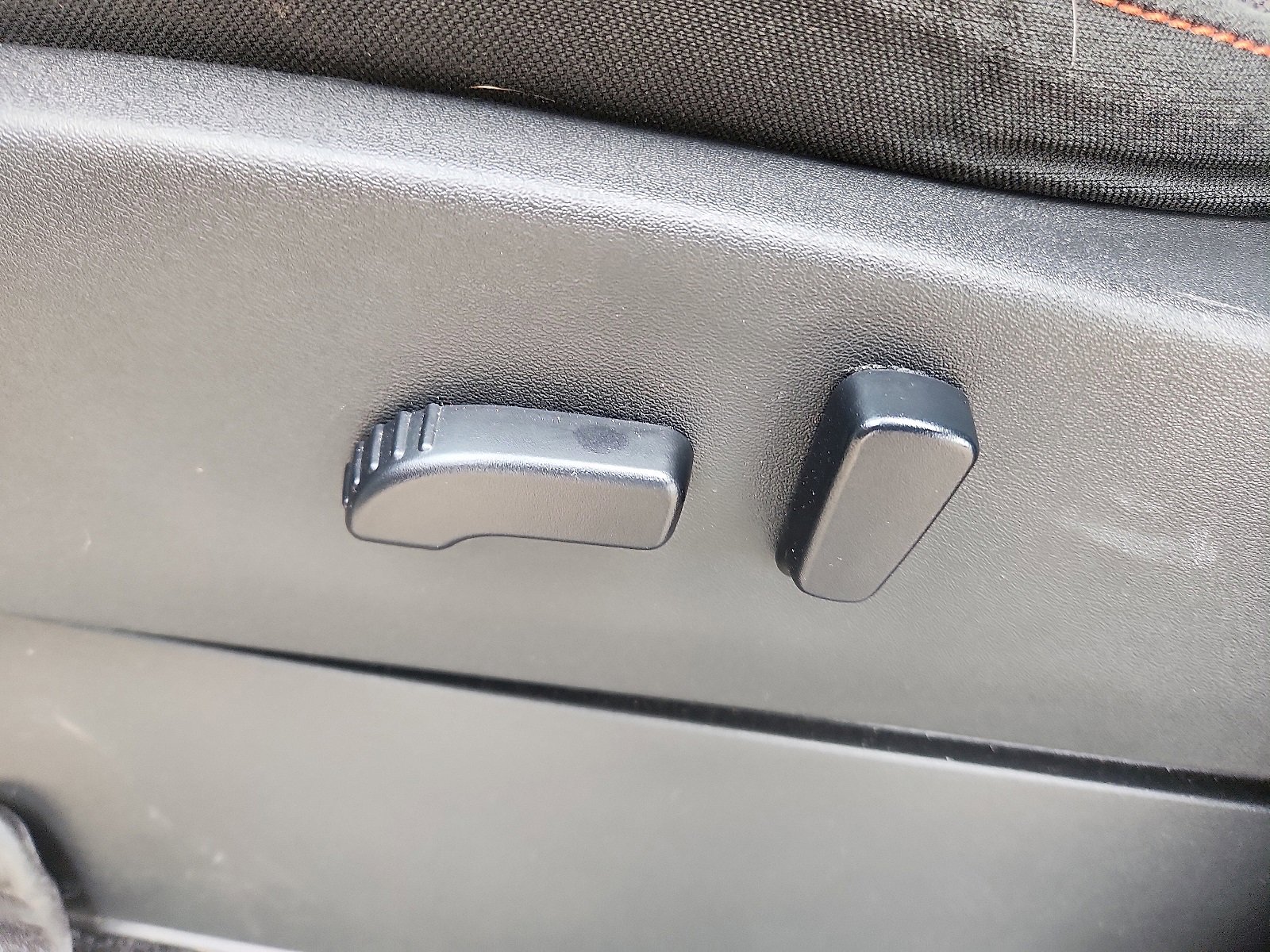 Used 2023 Nissan Frontier PRO-4X w/ Technology Package image 12