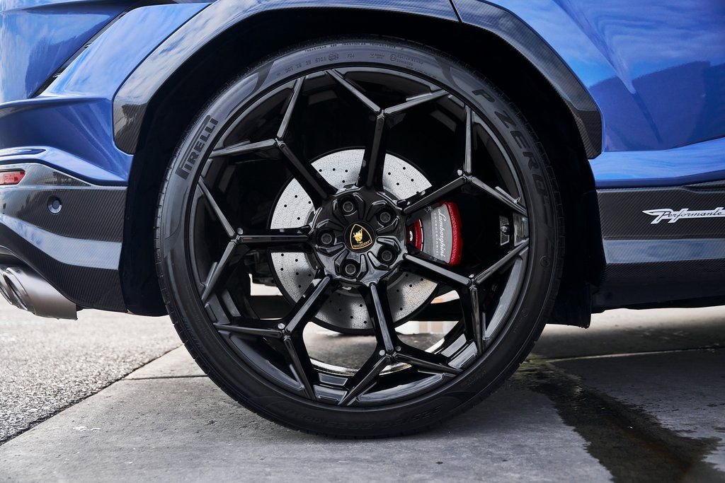 Used 2024 Lamborghini Urus Performante image 27