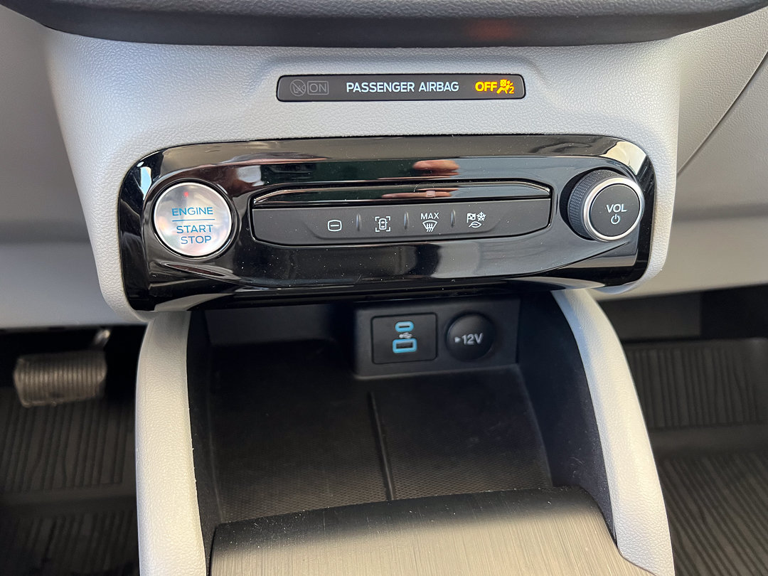 Used 2023 Ford Escape Active w/ Tech Pack #1 AWD/4WD image 25