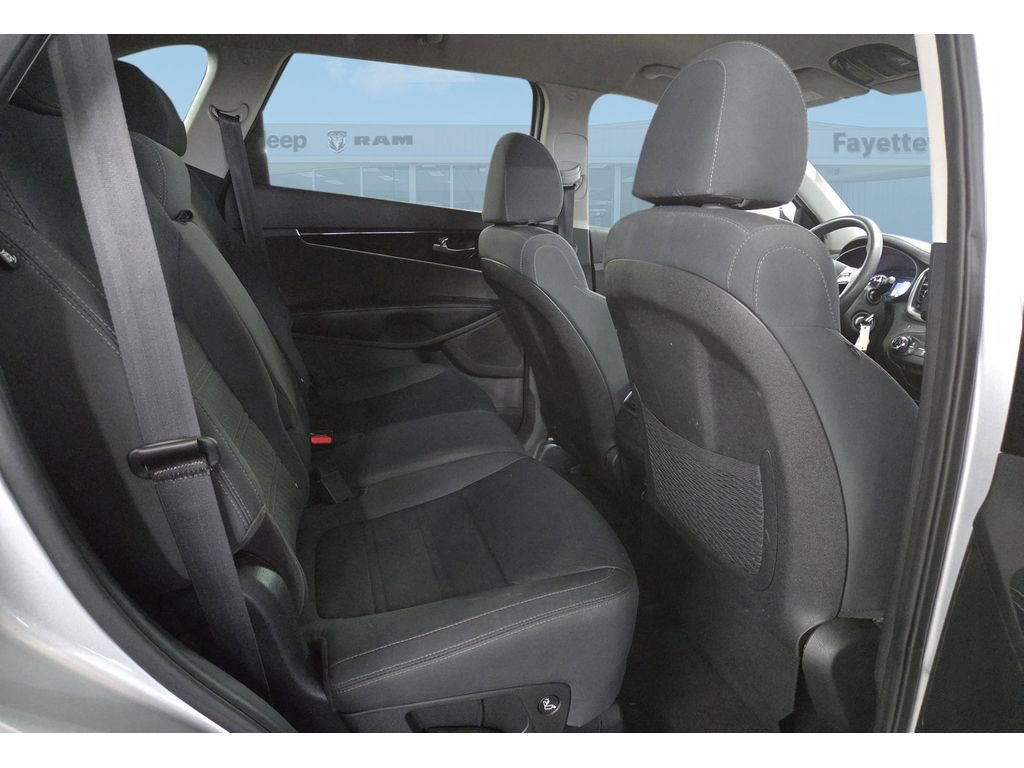 Used 2020 Kia Sorento L image 33