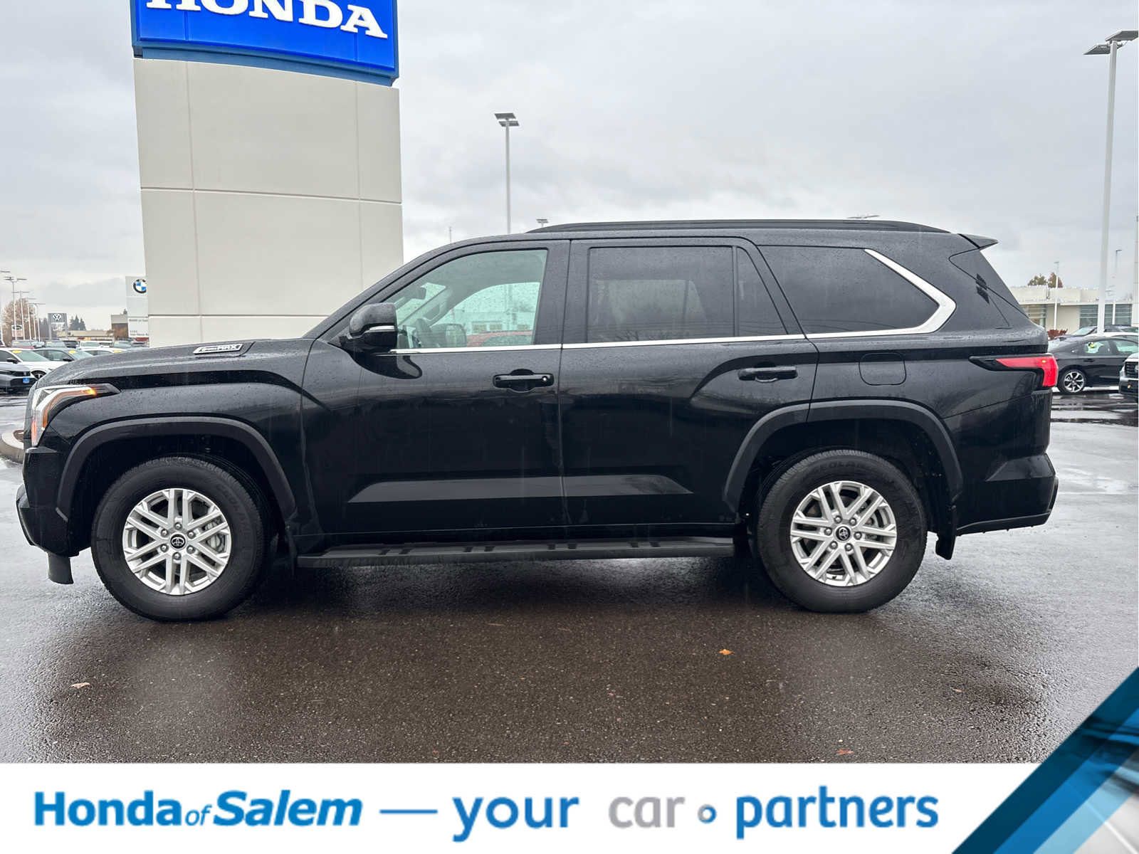 Used 2024 Toyota Sequoia SR5 w/ SR5 Premium Package image 3