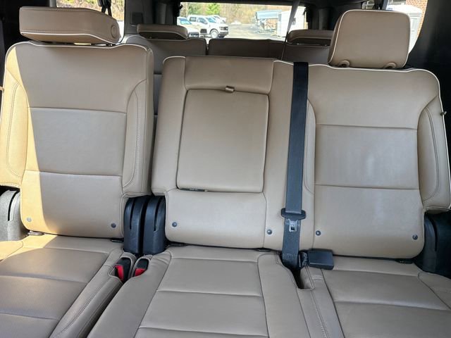 Used 2024 Chevrolet Suburban Premier AWD/4WD image 18