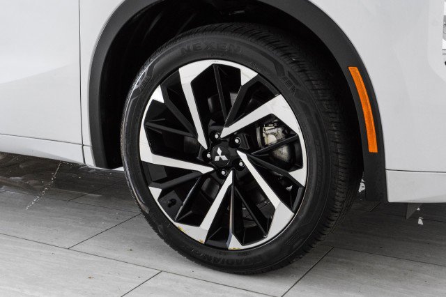 Used 2022 Mitsubishi Outlander SEL image 57