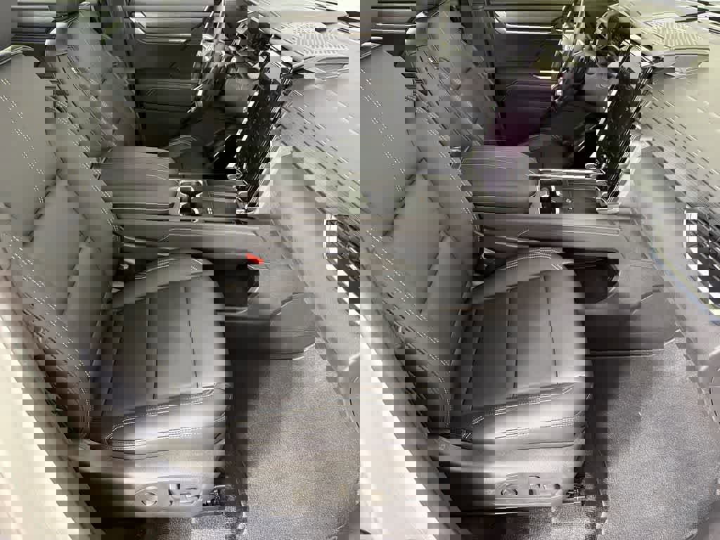 New 2025 GMC Acadia Elevation w/ Elevation Premium Package image 21