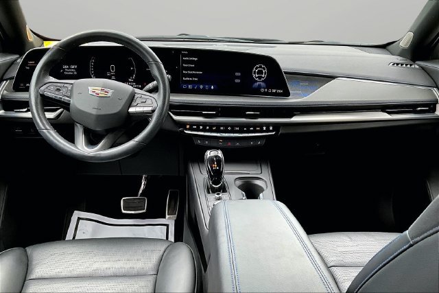 Used 2024 Cadillac XT4 Sport AWD/4WD image 15