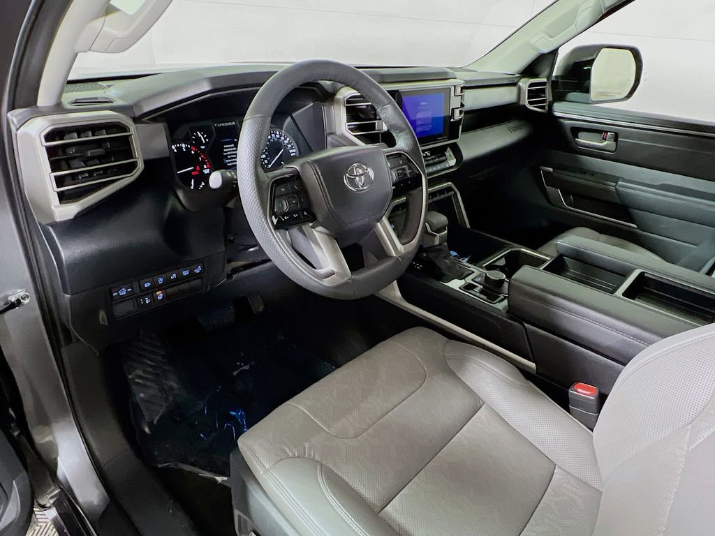 Used 2024 Toyota Tundra SR5 image 10