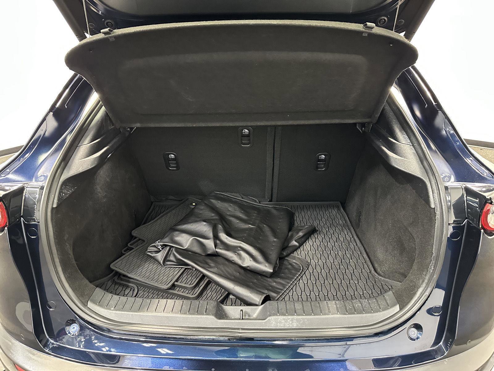 Used 2022 MAZDA CX-30 2.5 Turbo w/ Premium Plus Pkg image 32