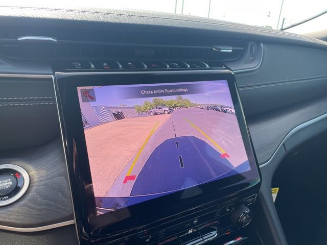 New 2025 Jeep Grand Cherokee Limited image 14