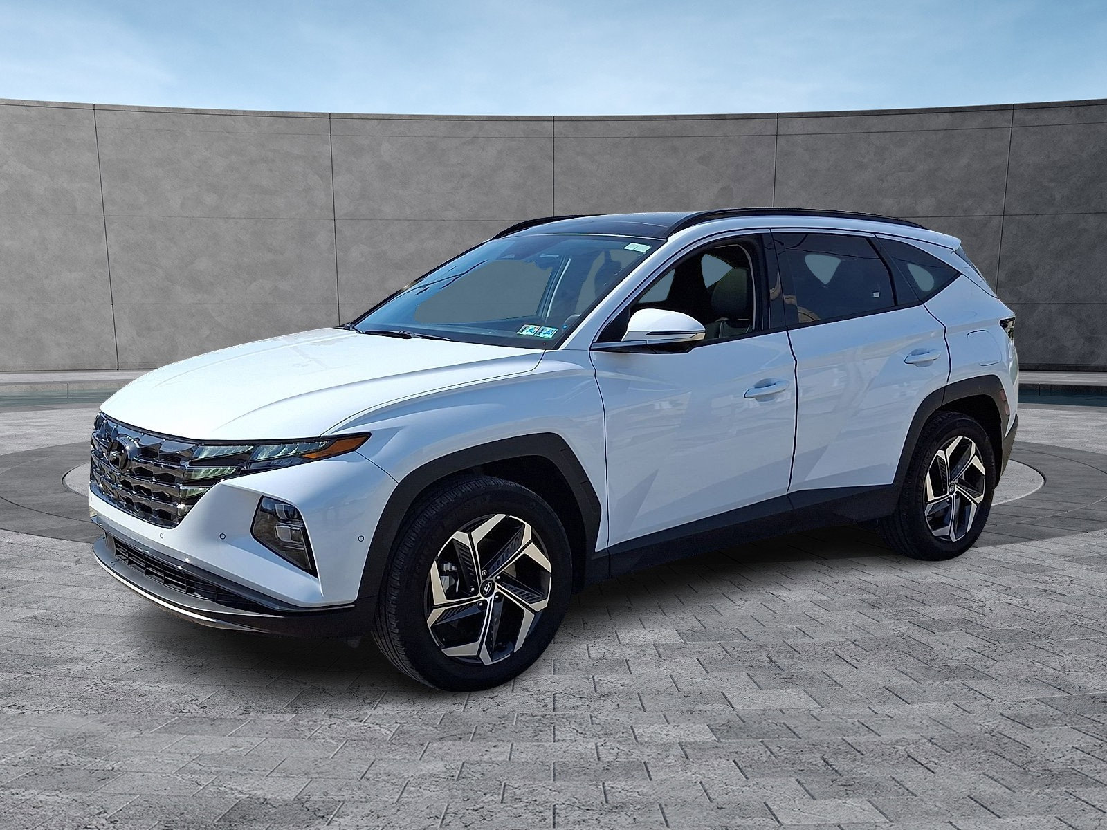 Certified 2022 Hyundai Tucson Limited w/ Cargo Package image 5