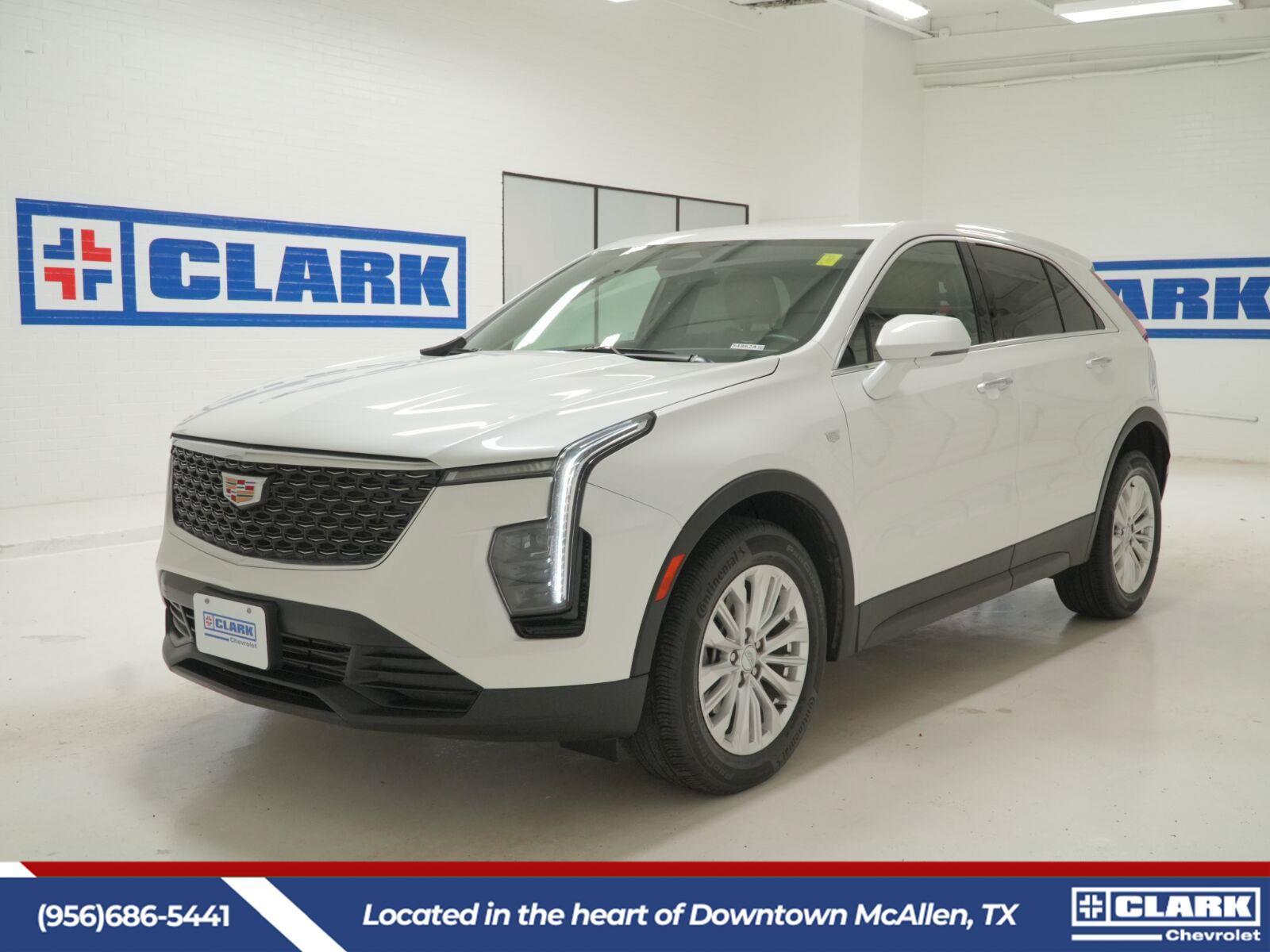 Used 2024 Cadillac XT4 Luxury FWD image 1