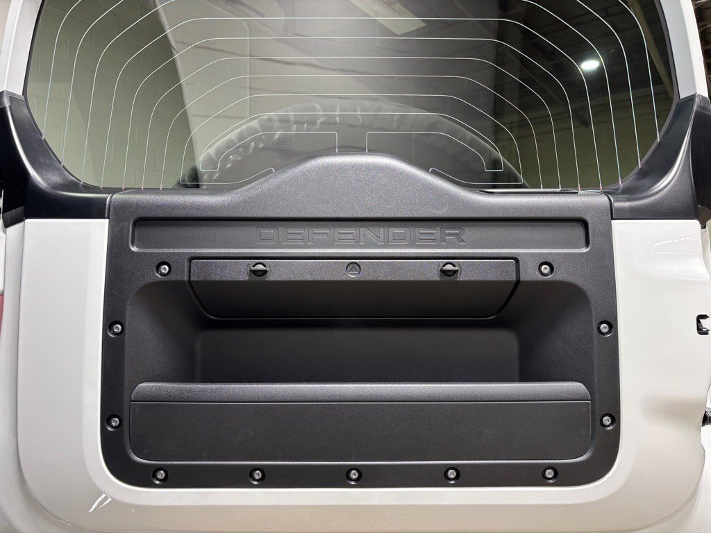 New 2026 Land Rover Defender 110 V8 image 42
