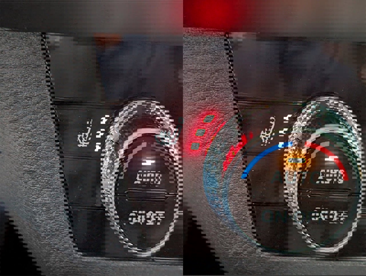 New 2026 Nissan Rogue SL image 14