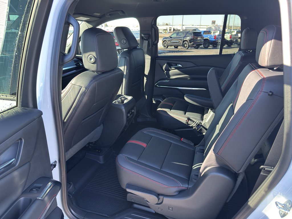 New 2026 Chevrolet Traverse RS w/ LPO, Floor Liner Package AWD/4WD image 20