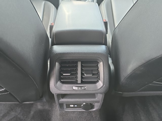 Used 2024 Volkswagen Tiguan SE FWD image 19