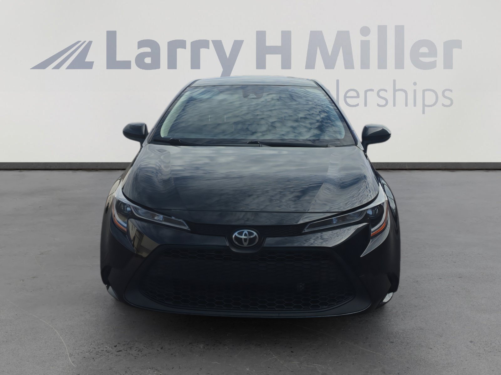 Used 2020 Toyota Corolla LE FWD image 8