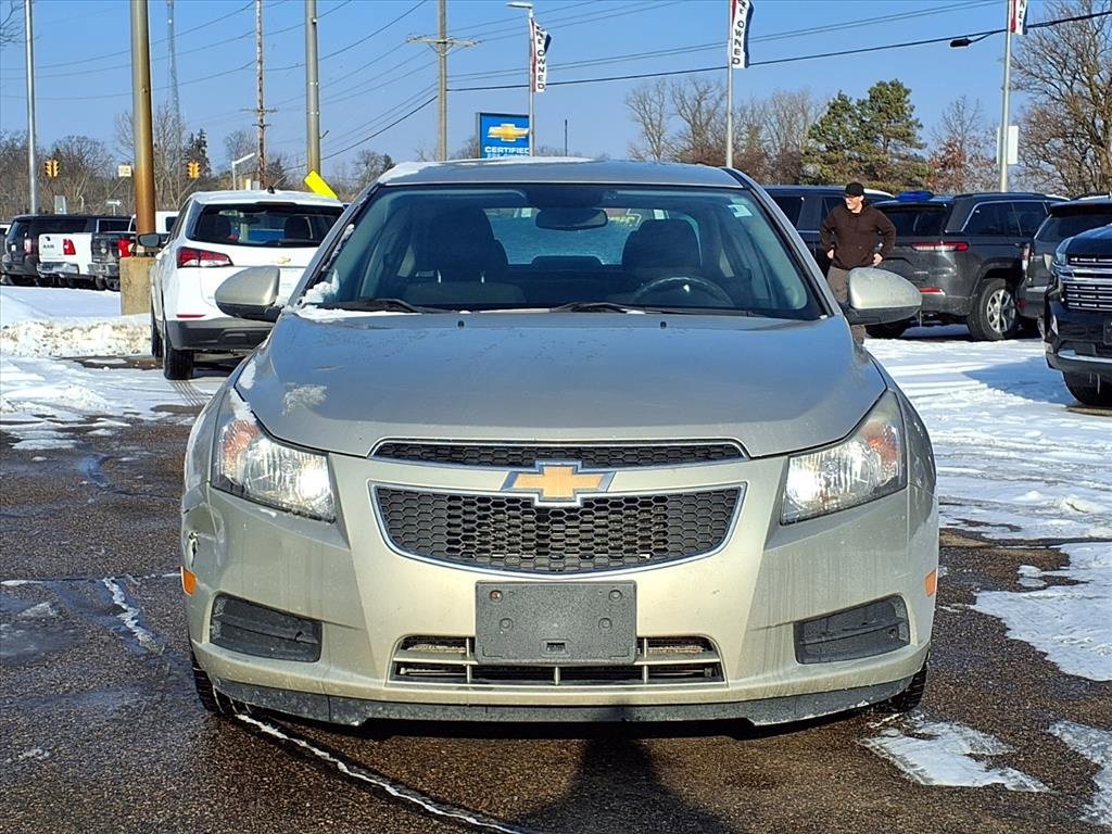 Used 2014 Chevrolet Cruze LT image 2