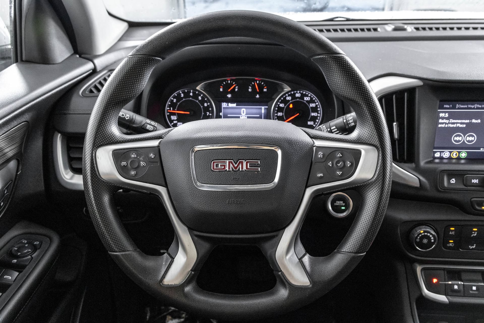 Used 2024 GMC Terrain SLE AWD/4WD image 26