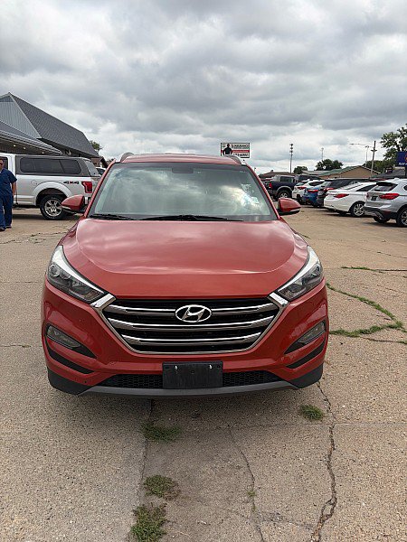 Used 2016 Hyundai Tucson Limited AWD/4WD image 3