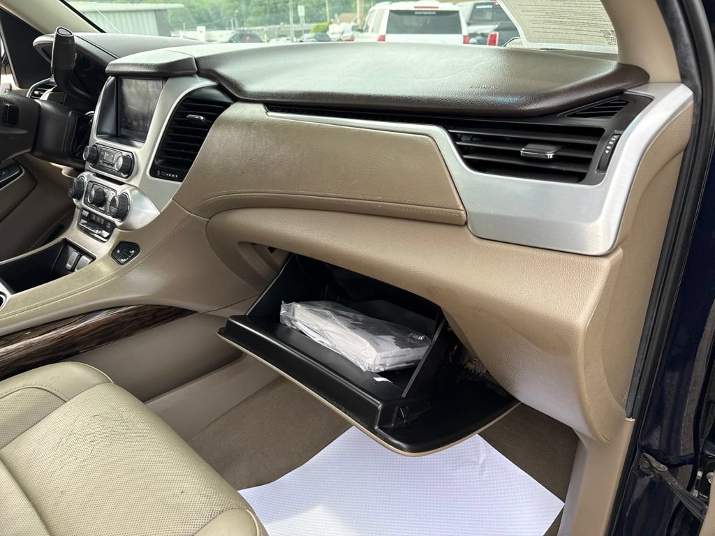 Used 2019 GMC Yukon SLT w/ HD Trailering Package AWD/4WD image 43