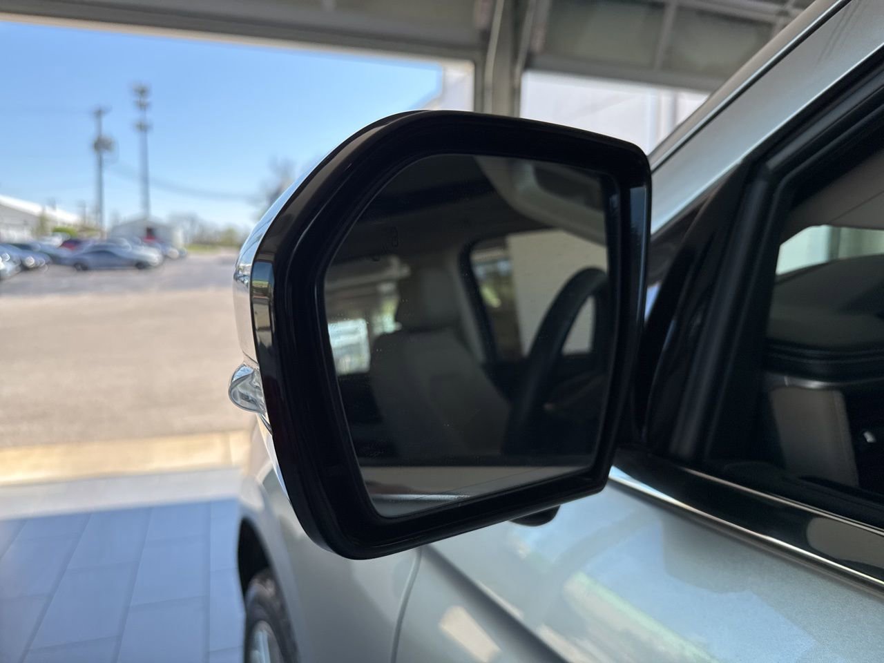 Used 2024 Ford Expedition Limited image 15