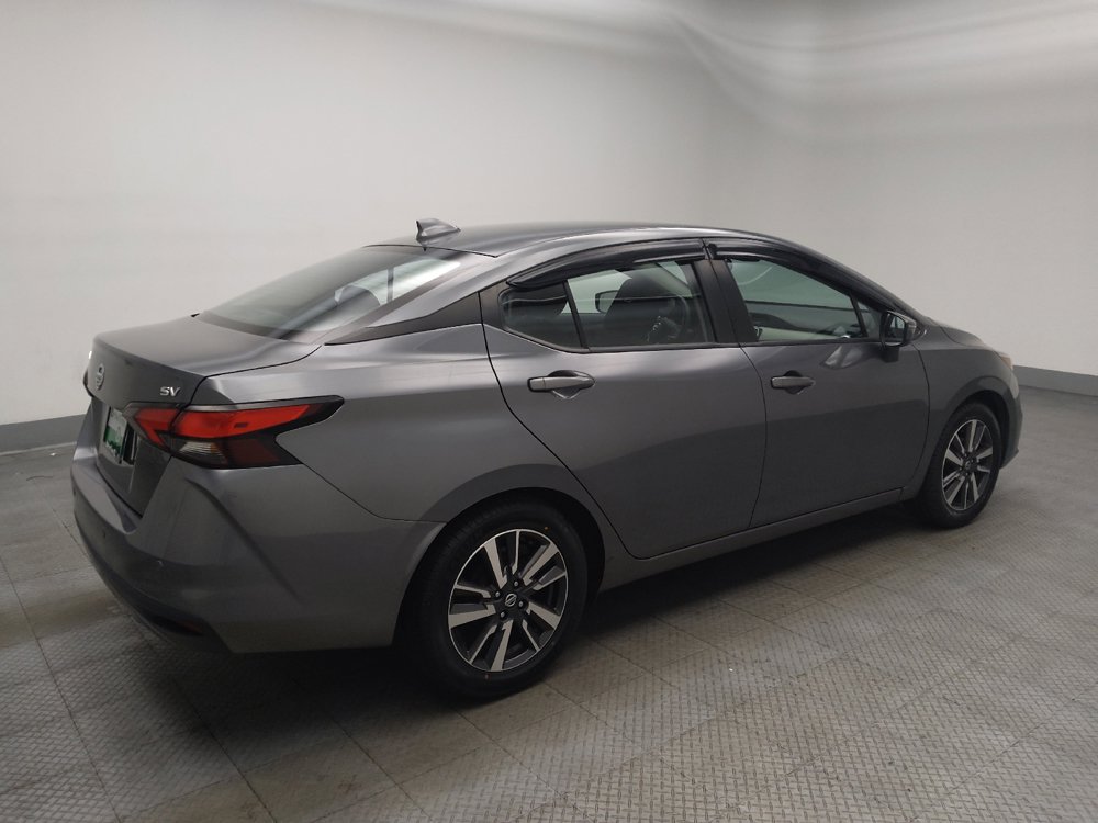 Used 2021 Nissan Versa SV FWD image 10
