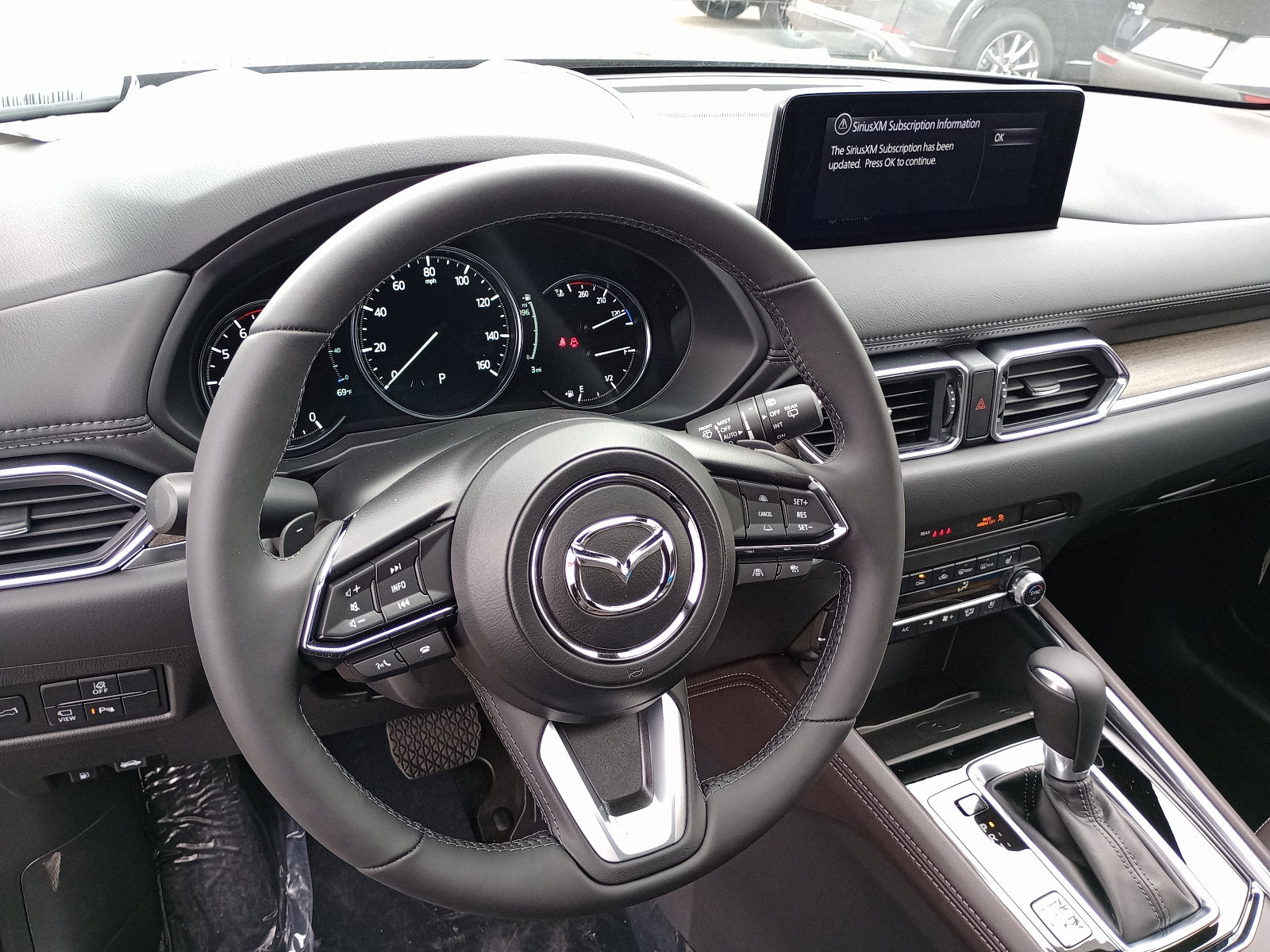 New 2025 MAZDA CX-5 Signature image 9