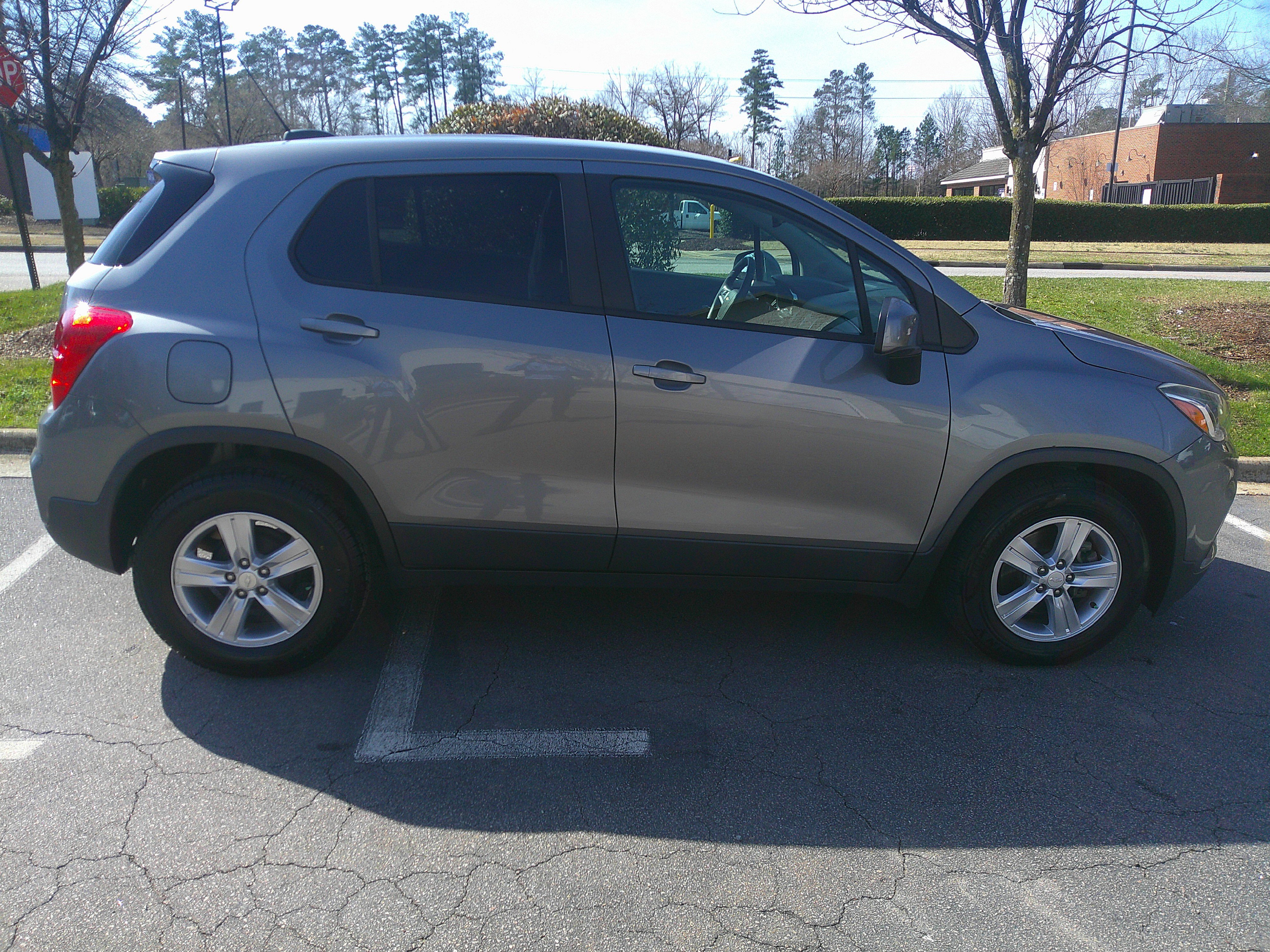 Used 2020 Chevrolet Trax LS w/ Tint and Cruise Package image 18