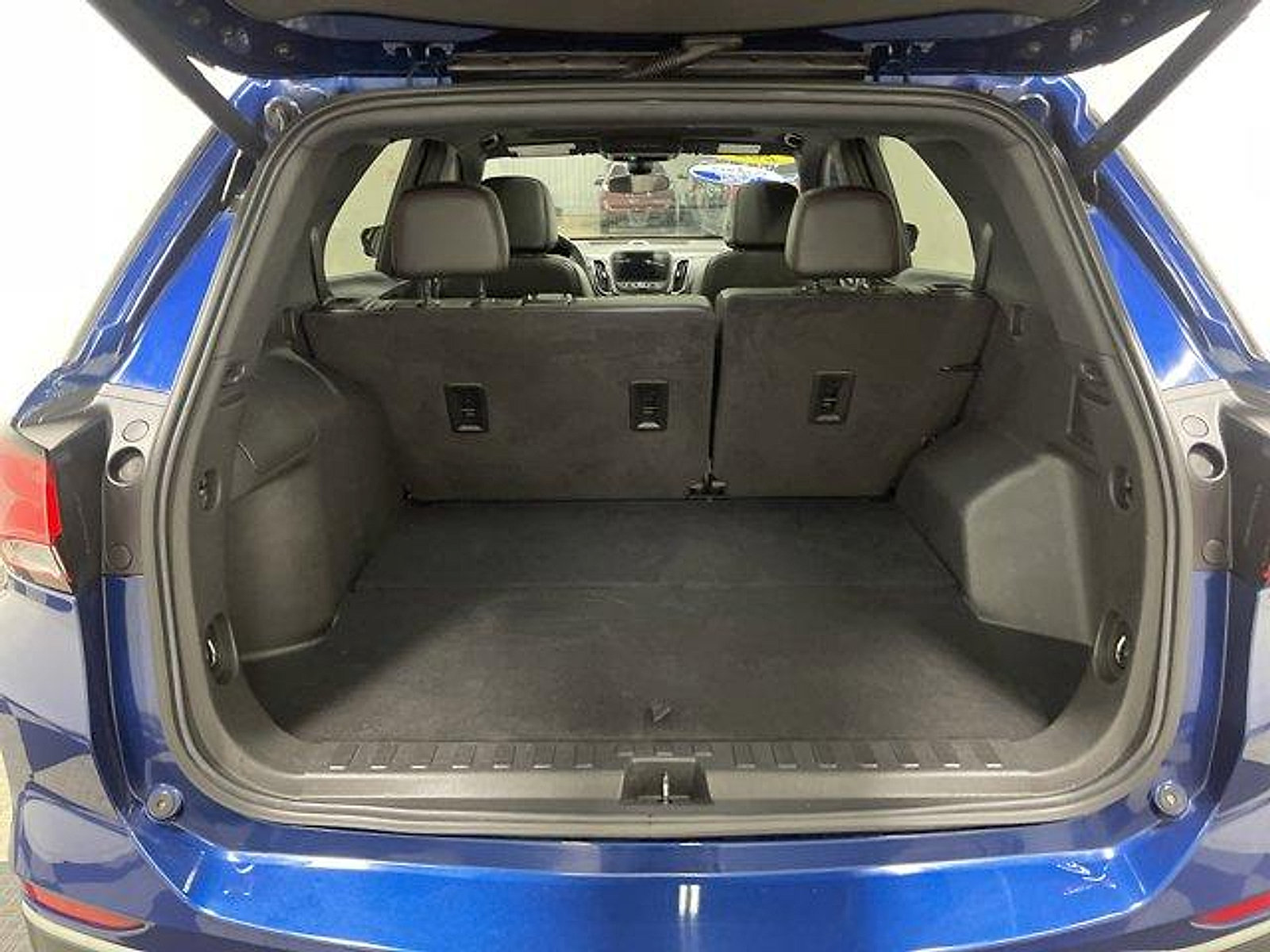 Used 2023 Chevrolet Equinox RS FWD image 13