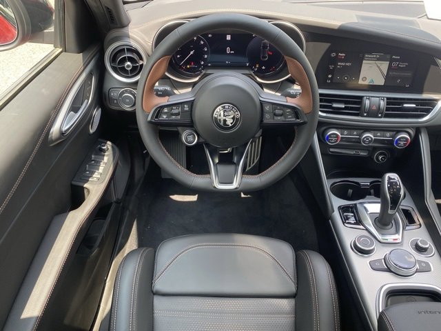 New 2025 Alfa Romeo Giulia AWD w/ Driving Assist Package image 47