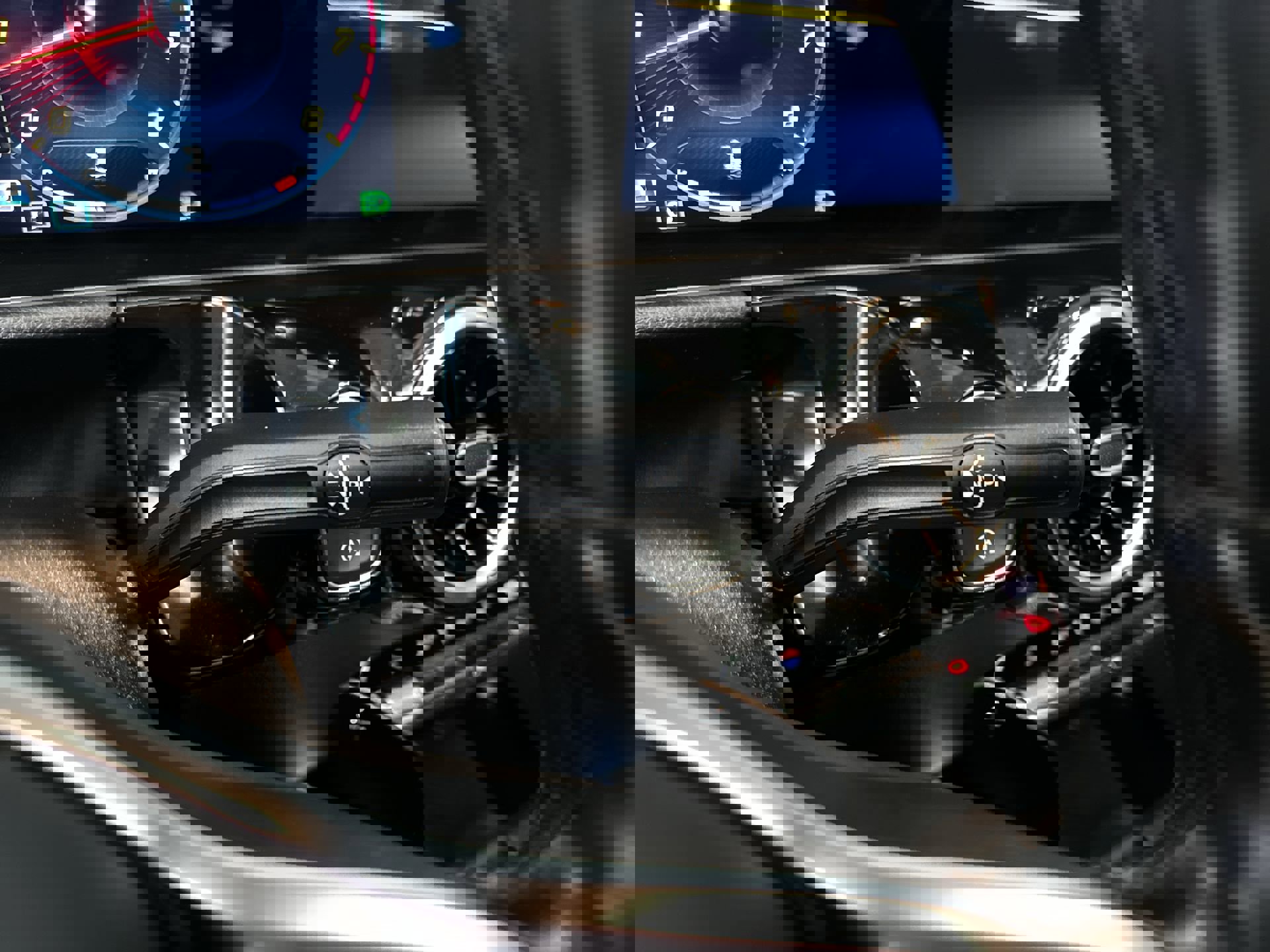 Used 2021 Mercedes-Benz GLA 250 4MATIC image 23