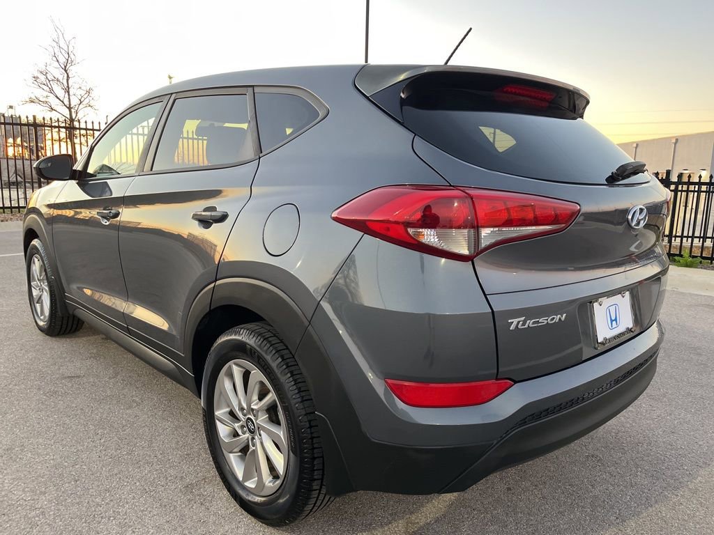 Used 2018 Hyundai Tucson SE w/ Cargo Package image 6