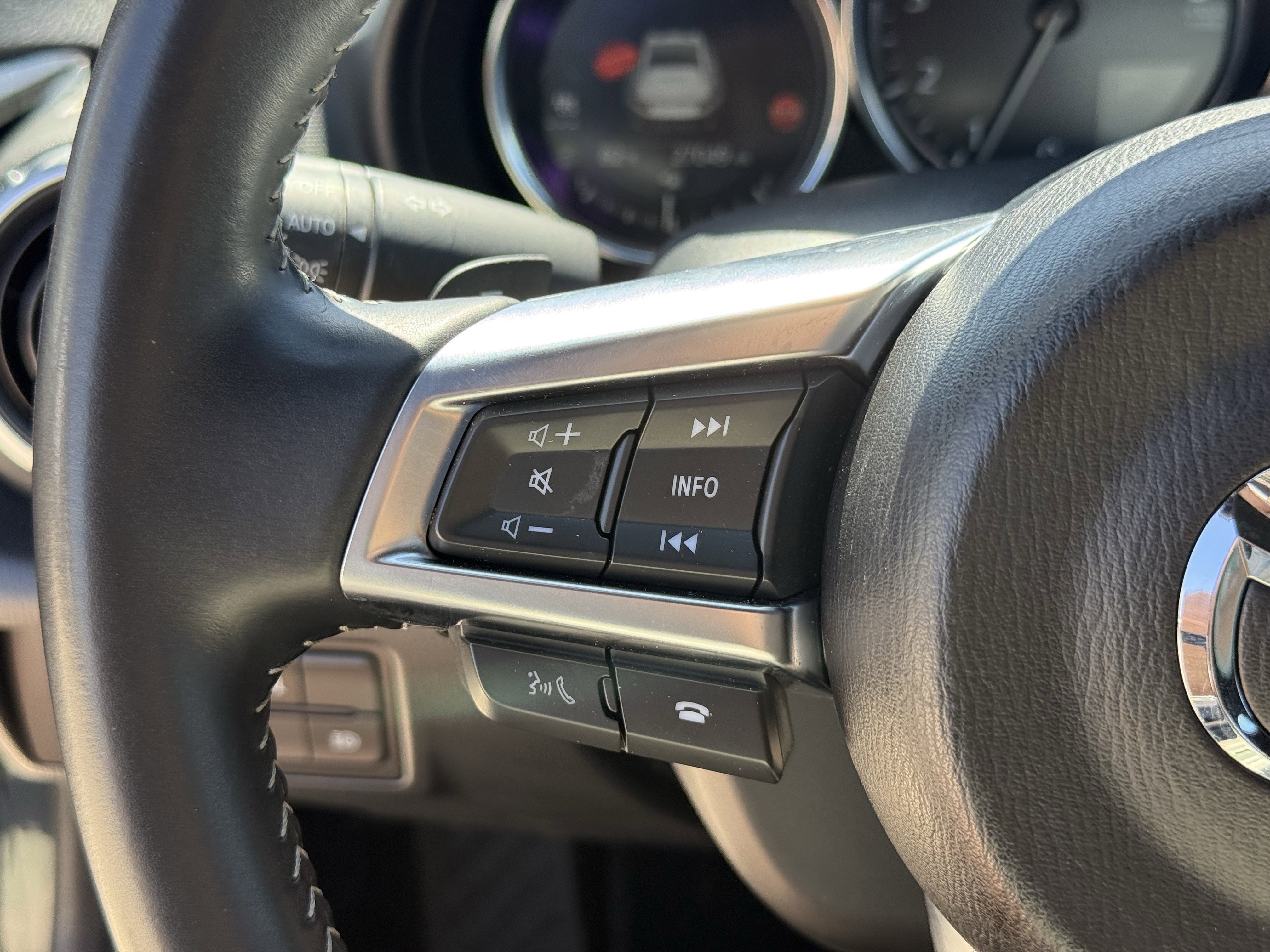 Used 2025 MAZDA MX-5 Miata RF Grand Touring image 16