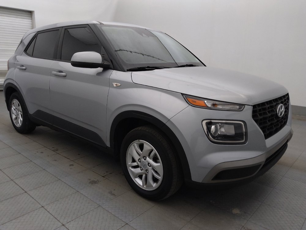 Used 2022 Hyundai Venue SE FWD image 11