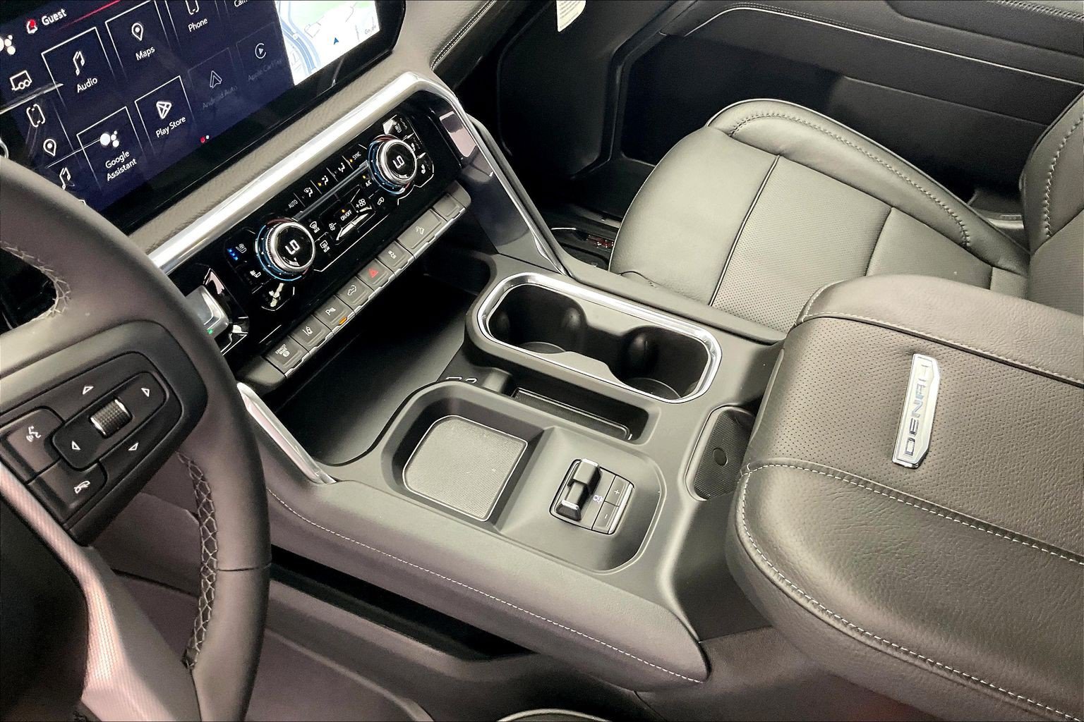 New 2026 GMC Sierra 2500 Denali w/ Denali Reserve Package AWD/4WD image 8