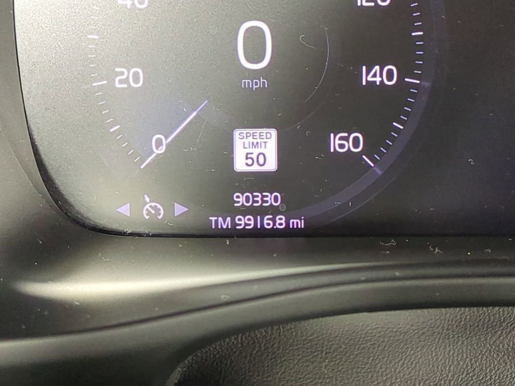 Used 2019 Volvo XC40 T5 R-Design image 36