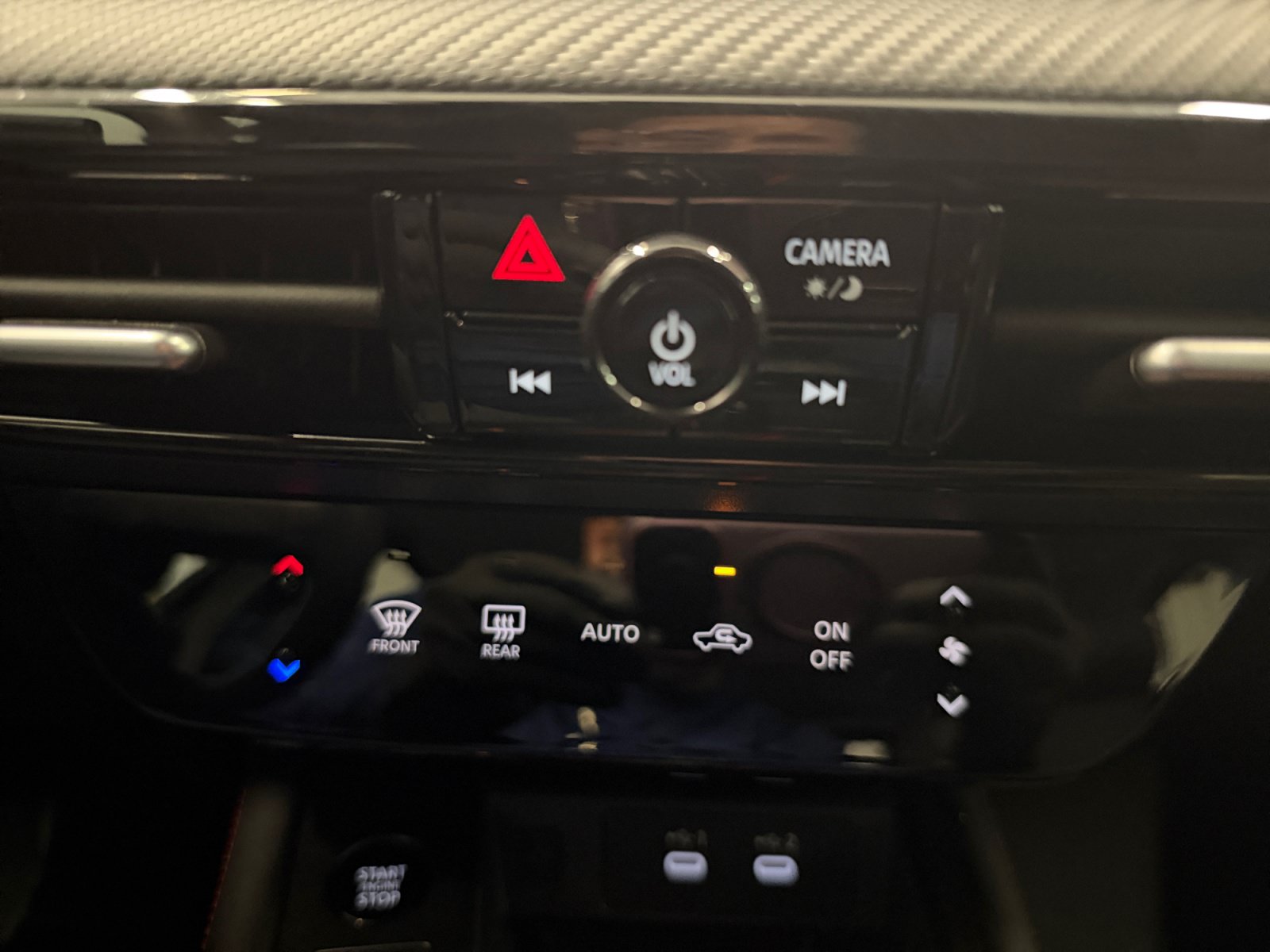 Used 2026 Nissan Kicks SR FWD image 38