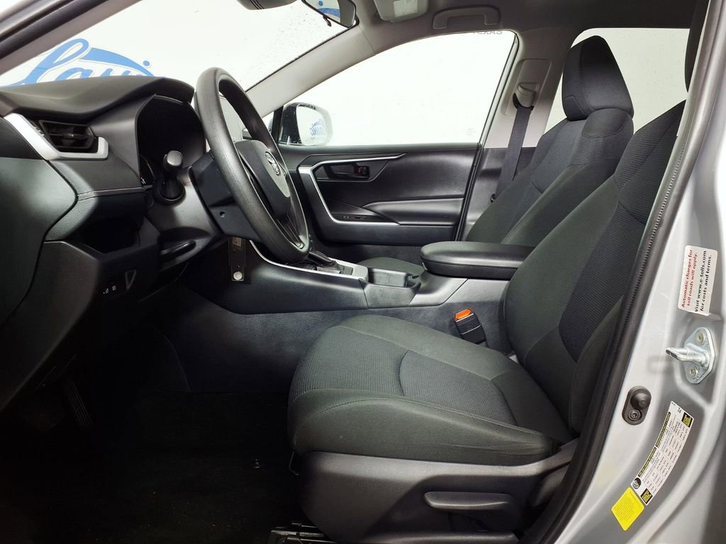 Used 2025 Toyota RAV4 LE FWD image 7