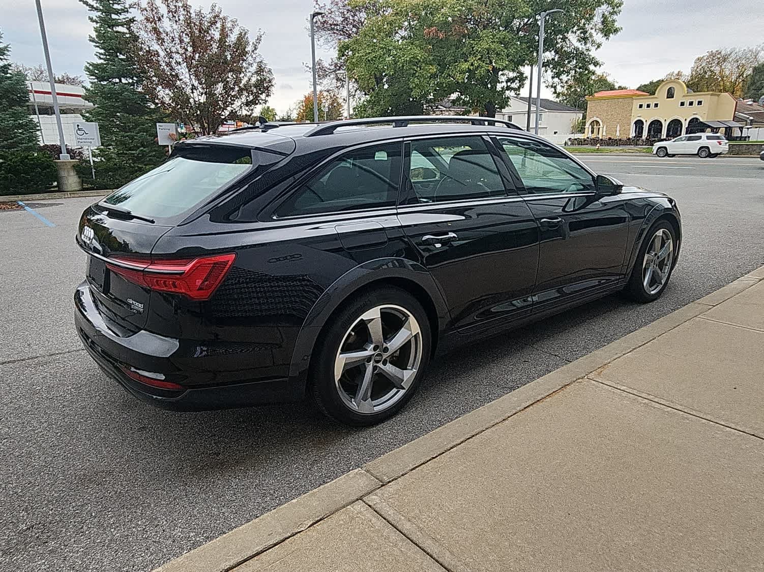 Used 2023 Audi A6 3.0T allroad Premium Plus w/ Executive Package AWD/4WD image 7