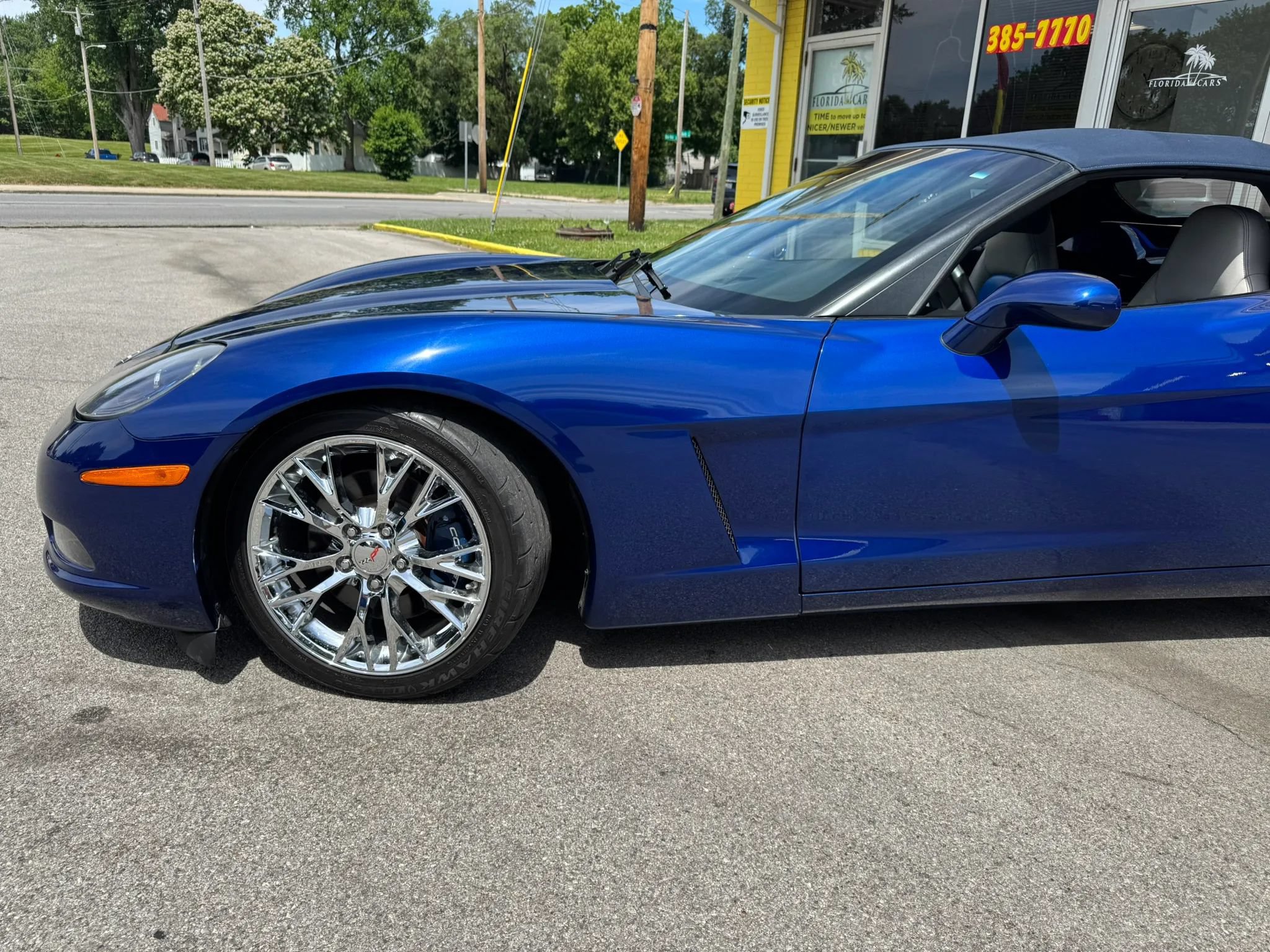 Used 2006 Chevrolet Corvette Convertible w/ Preferred Equipment Group RWD image 4