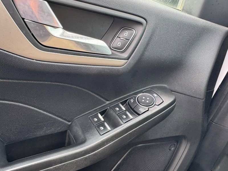 Used 2022 Ford Escape SEL image 25