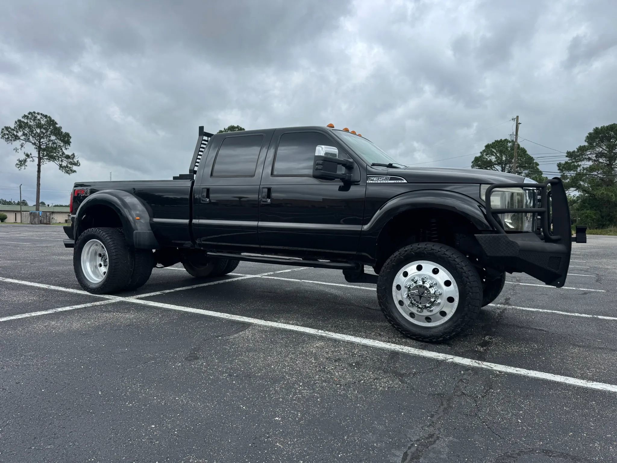 Used 2013 Ford F350 Lariat w/ Chrome Pkg AWD/4WD image 4