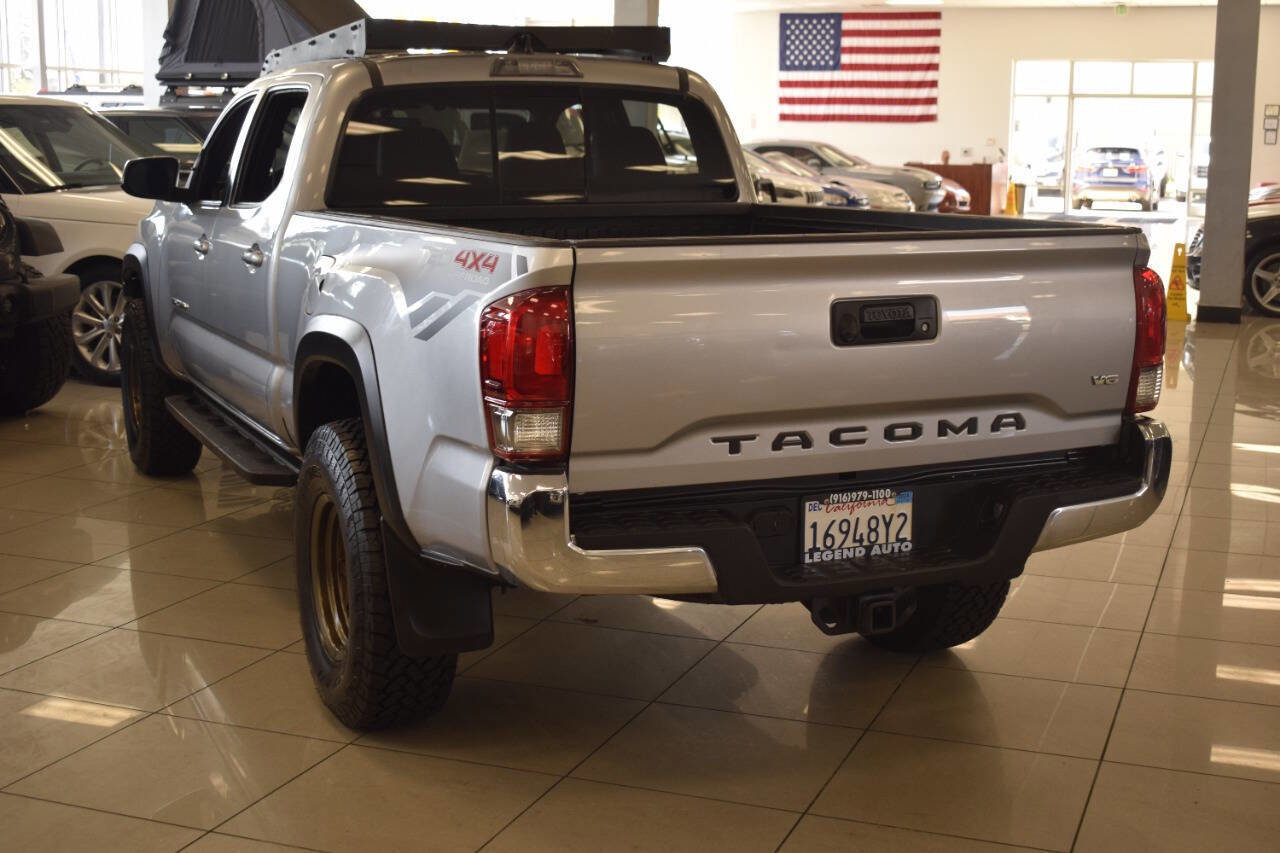 Used 2017 Toyota Tacoma TRD Off-Road image 30