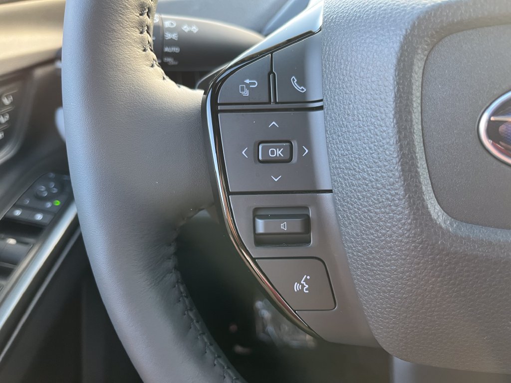 New 2026 Subaru Solterra AWD/4WD image 18