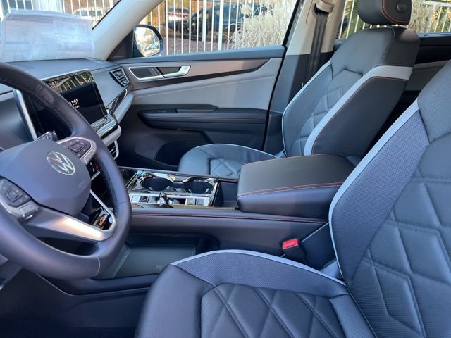 New 2026 Volkswagen Atlas Peak Edition AWD/4WD image 9