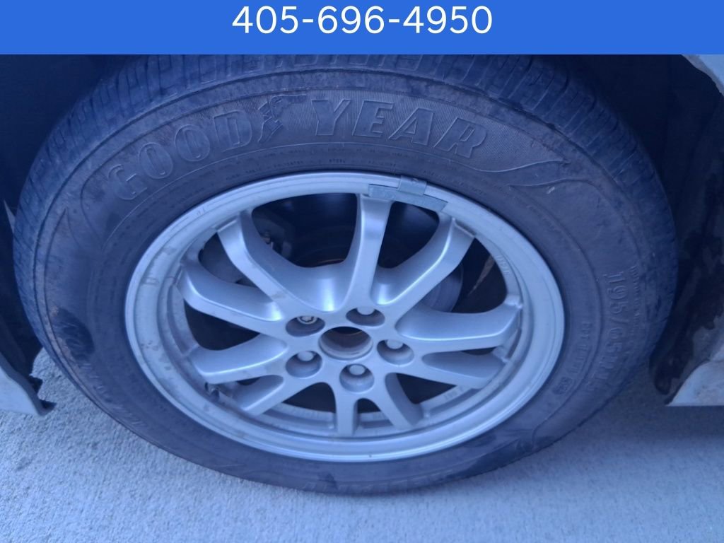 Used 2016 Toyota Prius Two image 22